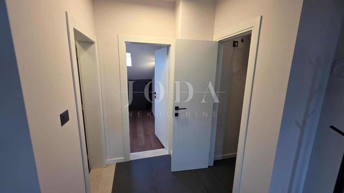 Stanovanje Centar, Rijeka, 28,08m2