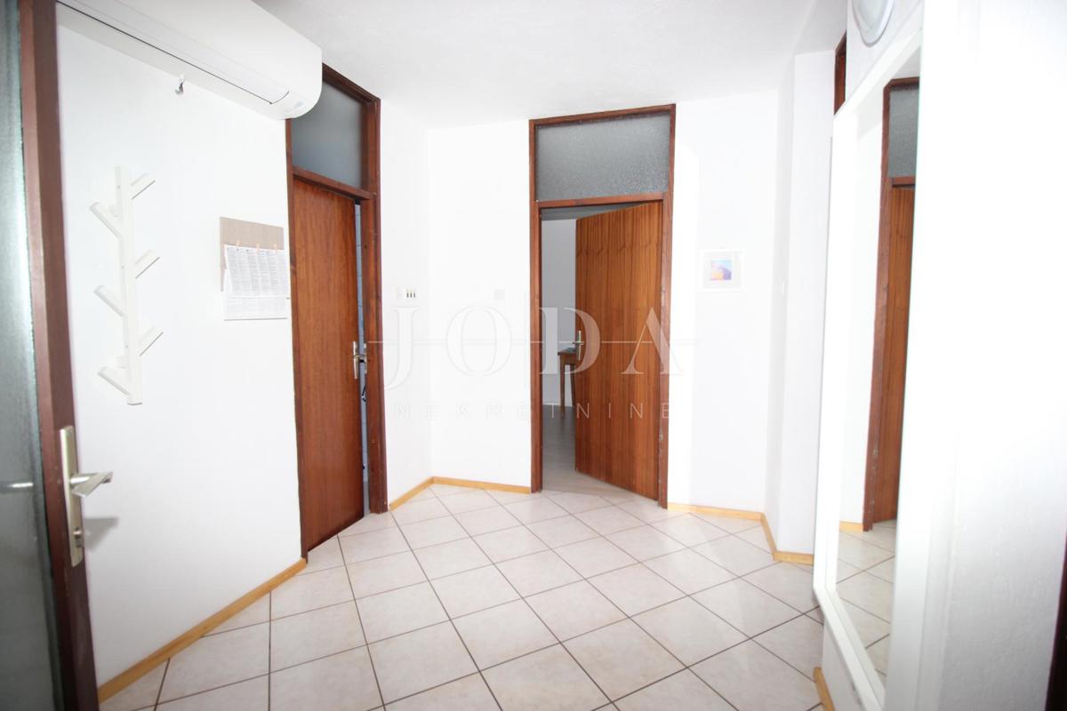 Stanovanje Novi Vinodolski, 72m2