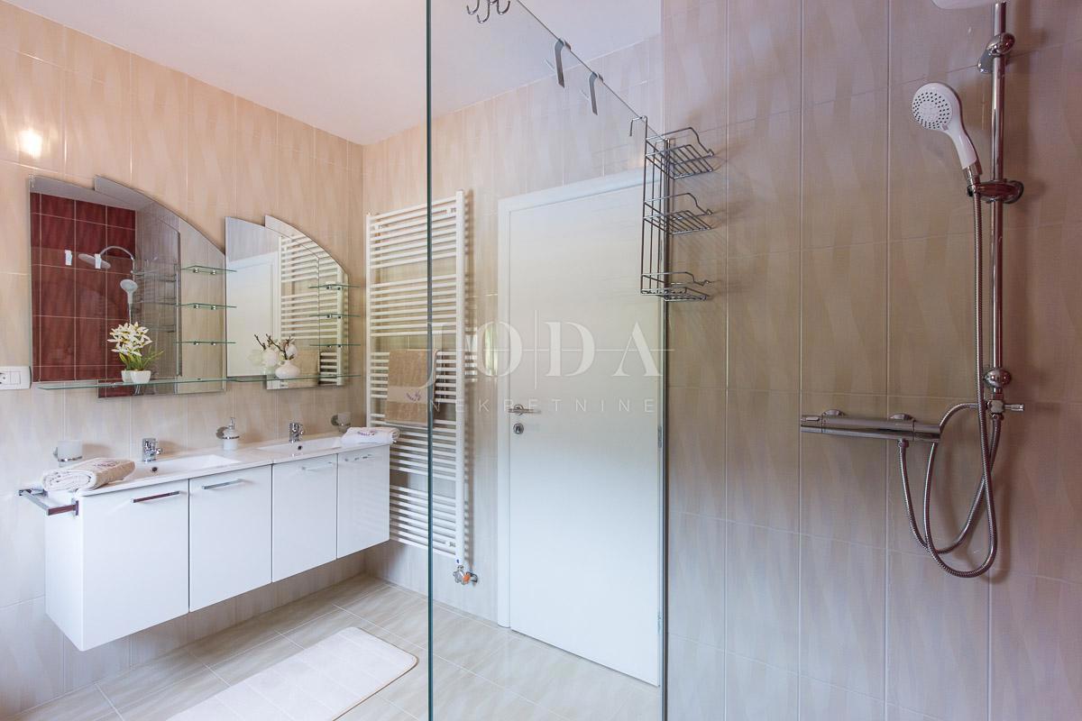 Hiša Tribalj, Vinodolska Općina, 300m2