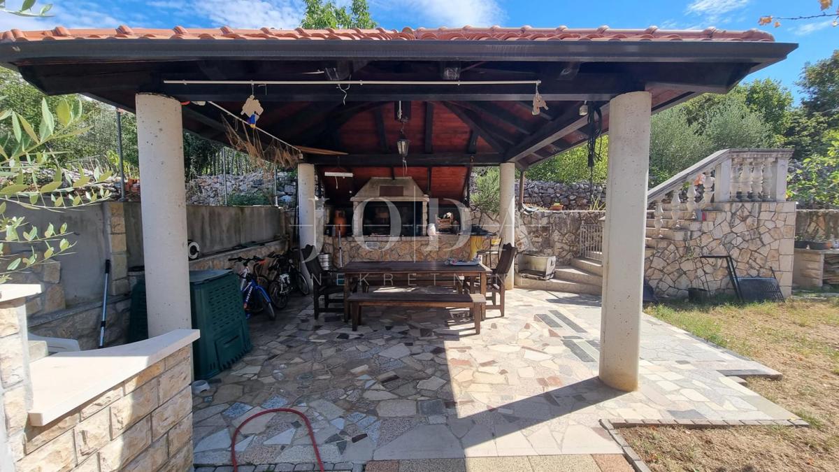 Hiša Kostrena Sveta Lucija, Kostrena, 200m2
