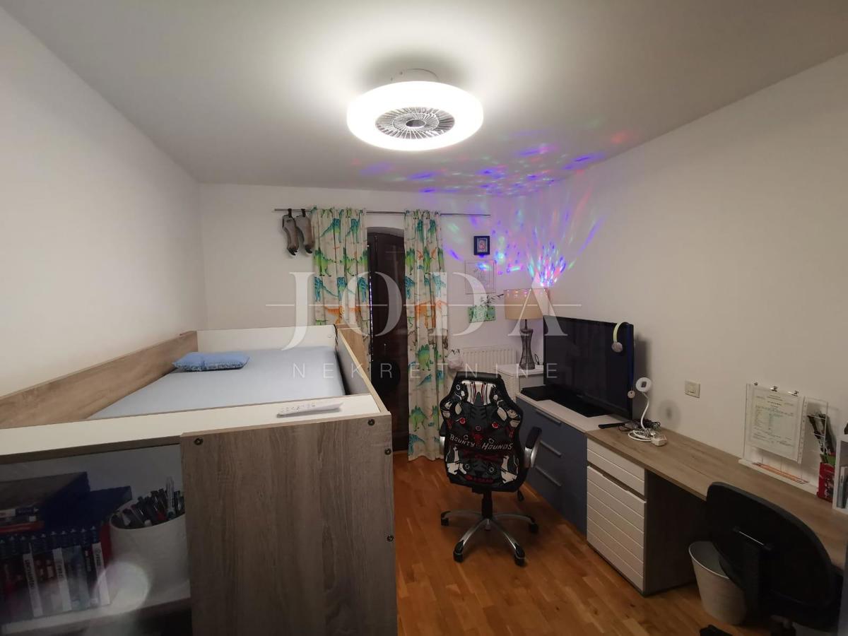 Hiša Kostrena Sveta Lucija, Kostrena, 200m2
