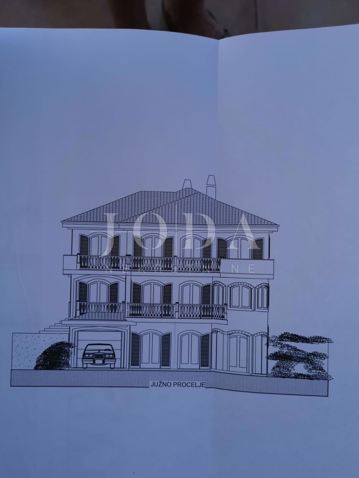 Hiša Kostrena Sveta Lucija, Kostrena, 200m2