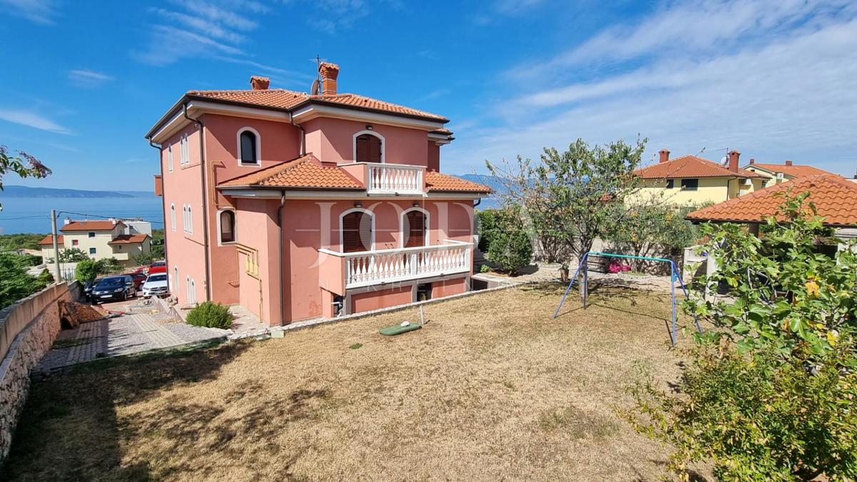 Hiša Kostrena Sveta Lucija, Kostrena, 200m2