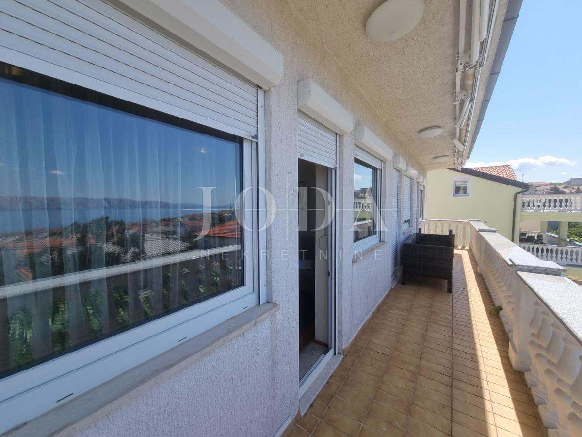 Hiša Novi Vinodolski, 320m2