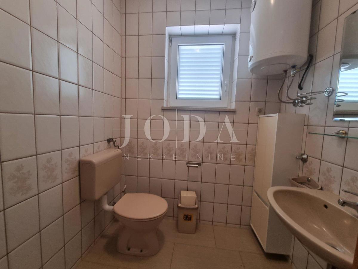 Hiša Novi Vinodolski, 320m2