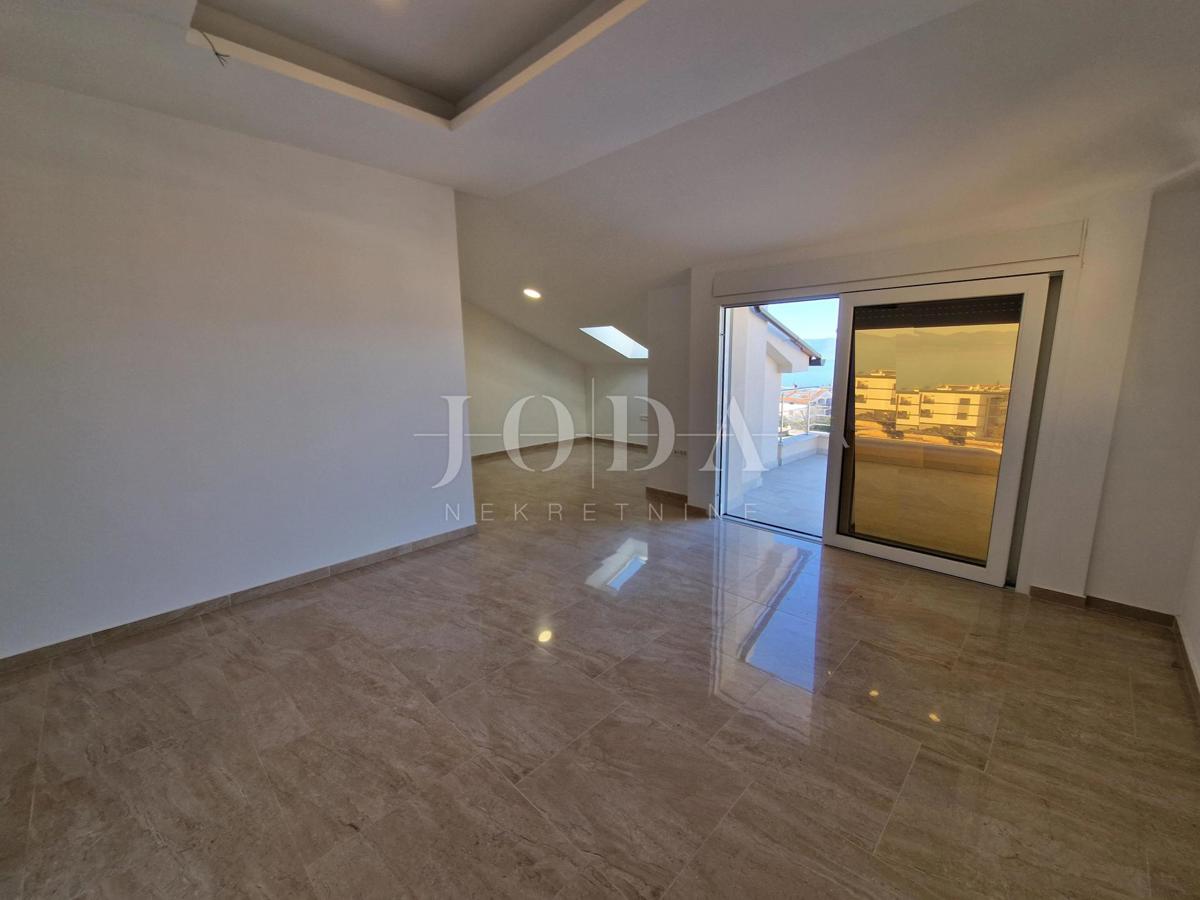 Novogradnja, apartma z odprtim pogledom na morje, Njivice