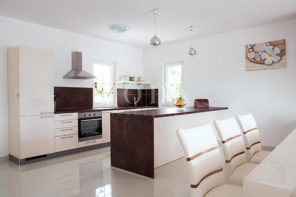 Čudovita vila s panoramskim pogledom na morje