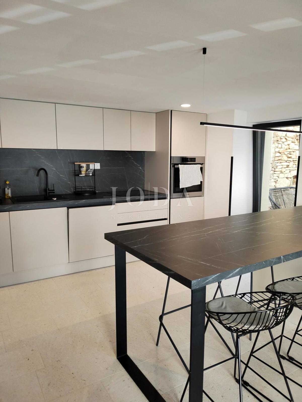 Hiša Vodnjan, 161m2