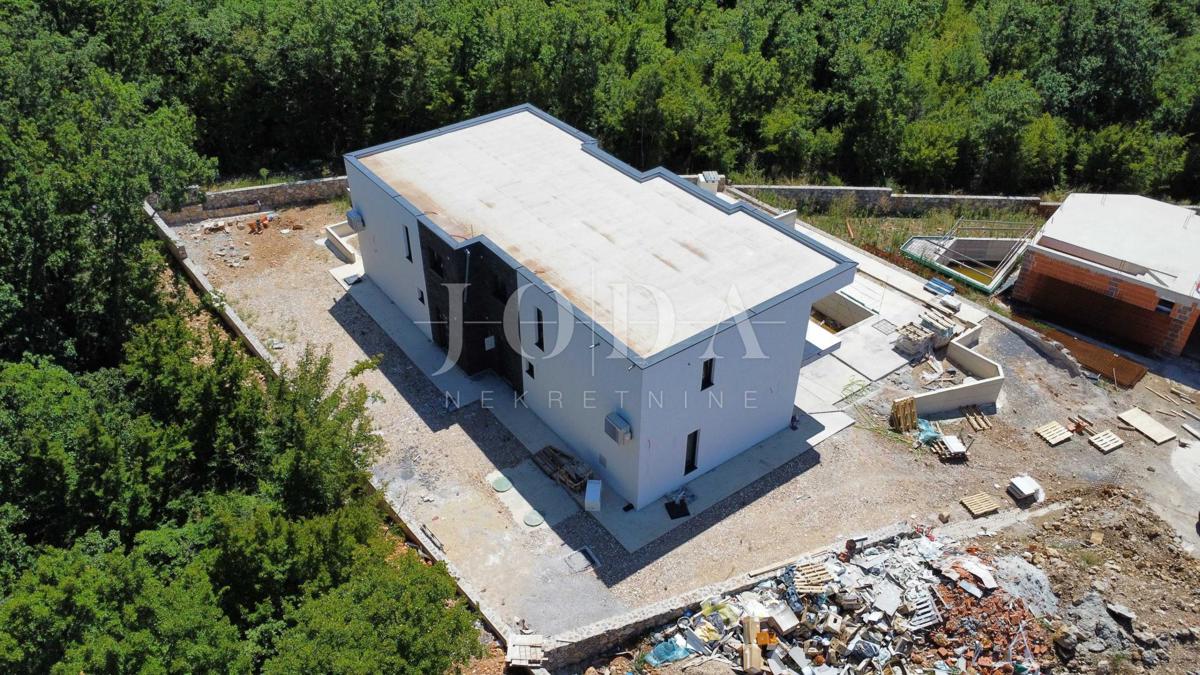 Kraljevica, luksuzna vila z bazenom in vrtom