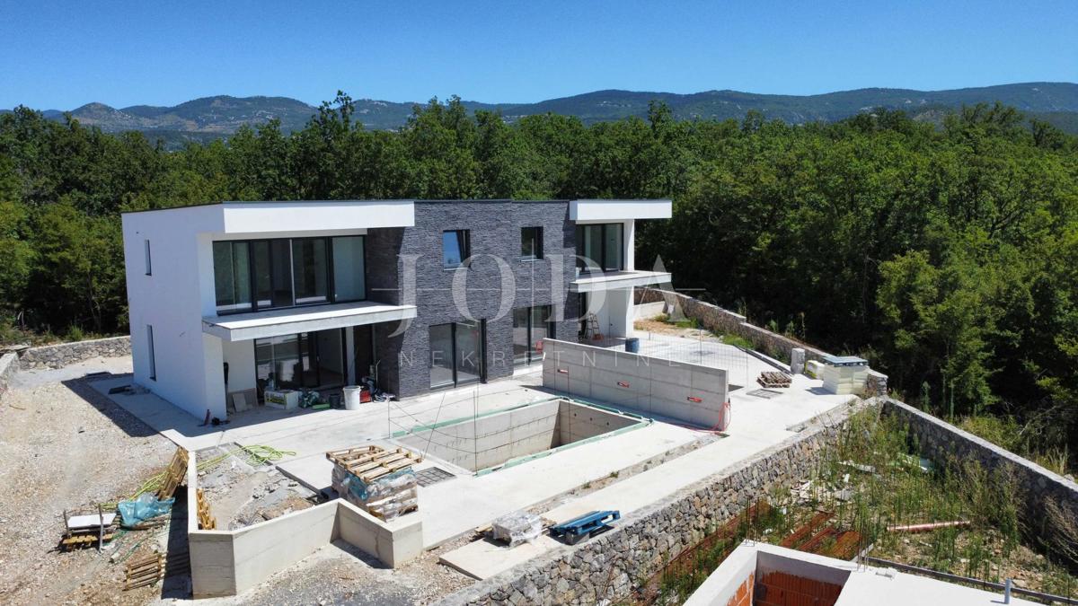 Kraljevica, luksuzna vila z bazenom in vrtom