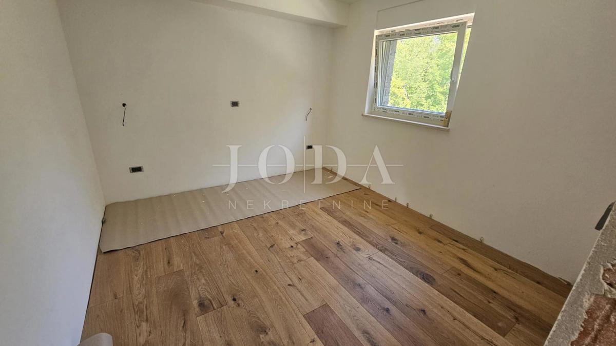 Kraljevica, luksuzna vila z bazenom in vrtom