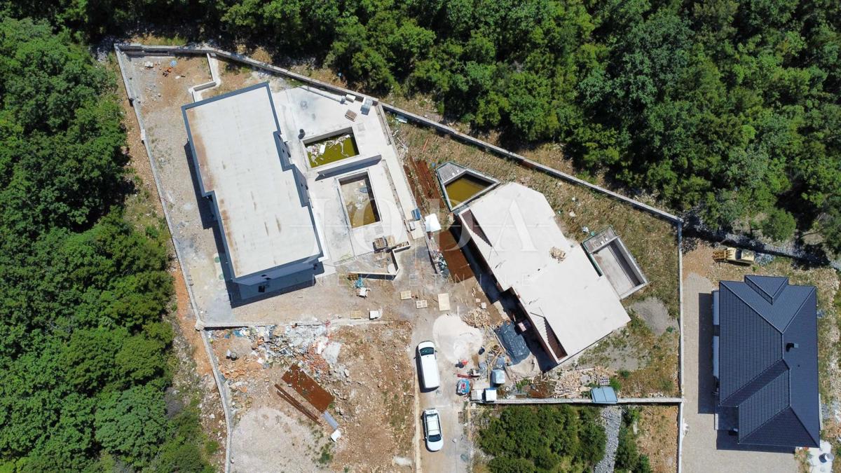 Kraljevica, luksuzna vila z bazenom in vrtom