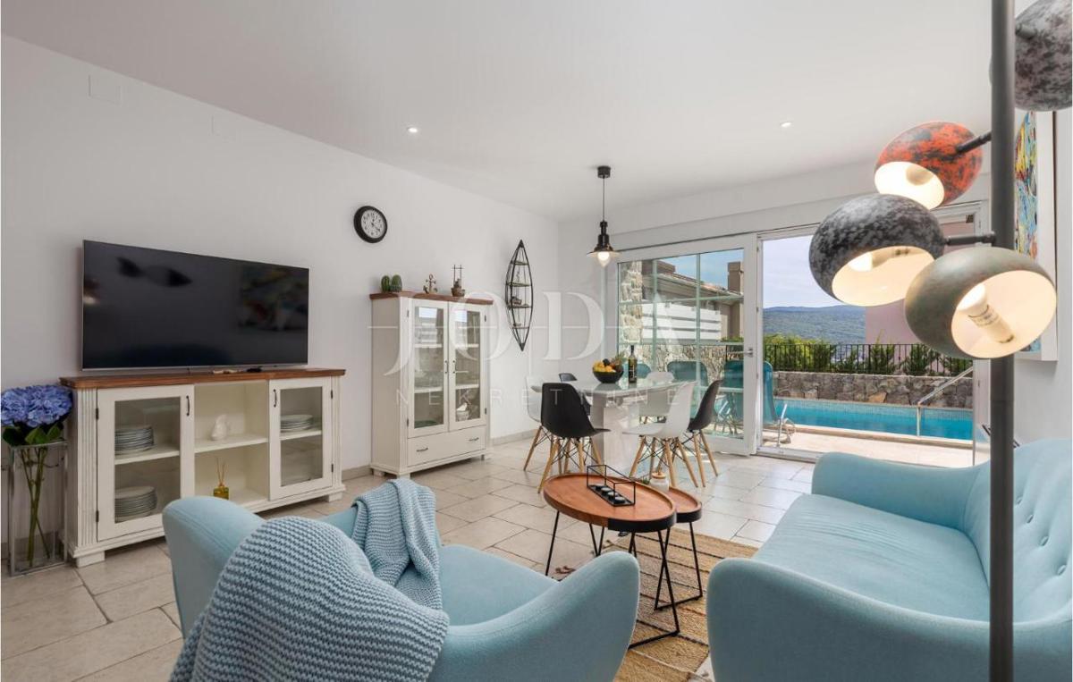 Vila z bazenom in pogledom na morje - otok Krk