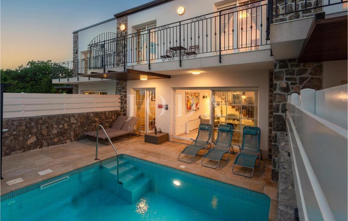 Vila z bazenom in pogledom na morje - otok Krk