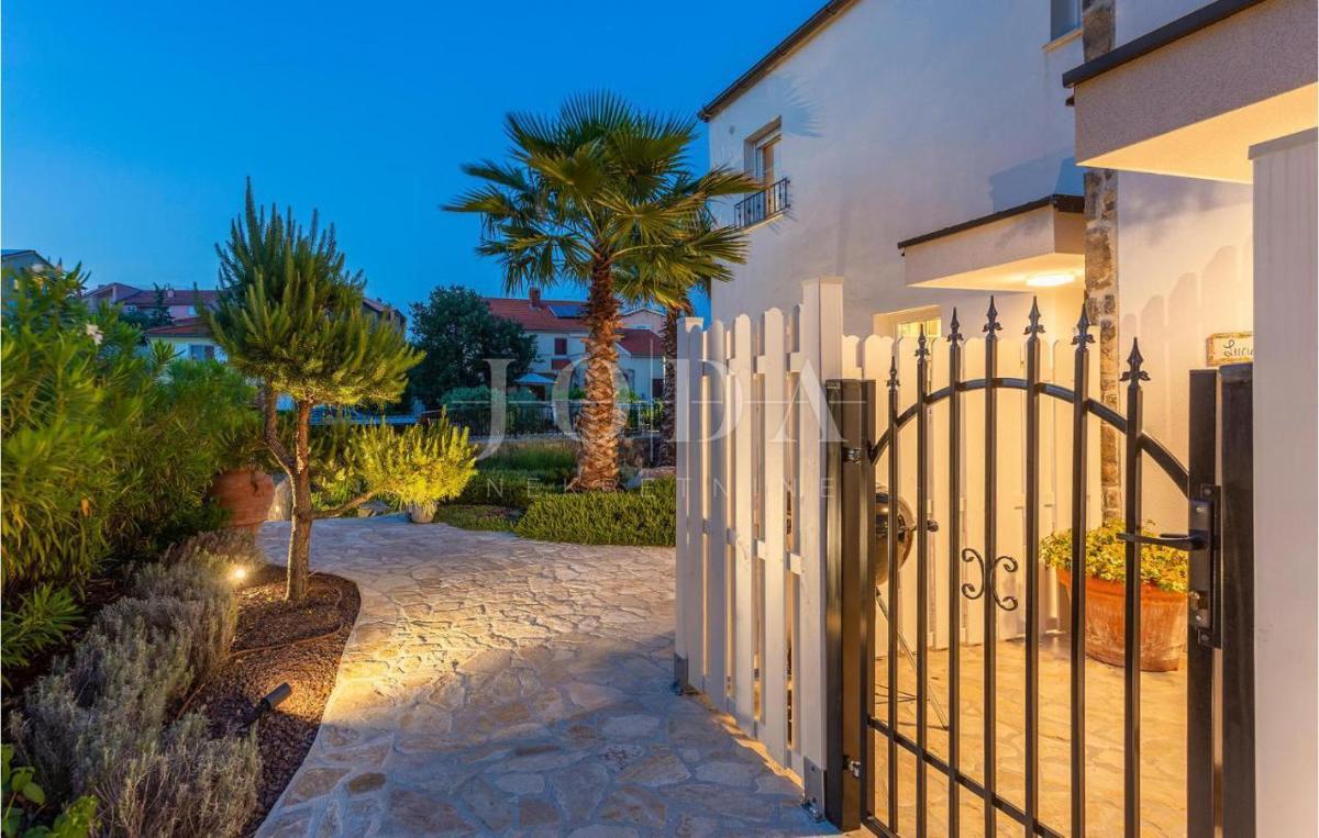 Vila z bazenom in pogledom na morje - otok Krk