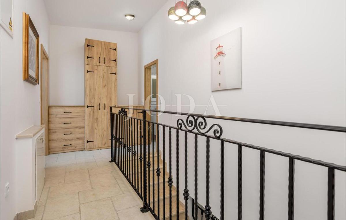 Vila z bazenom in pogledom na morje - otok Krk