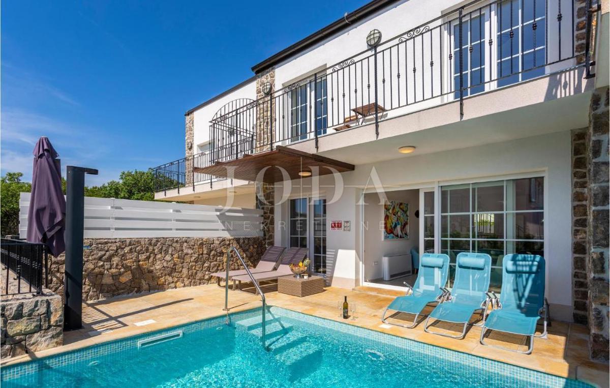 Vila z bazenom in pogledom na morje - otok Krk