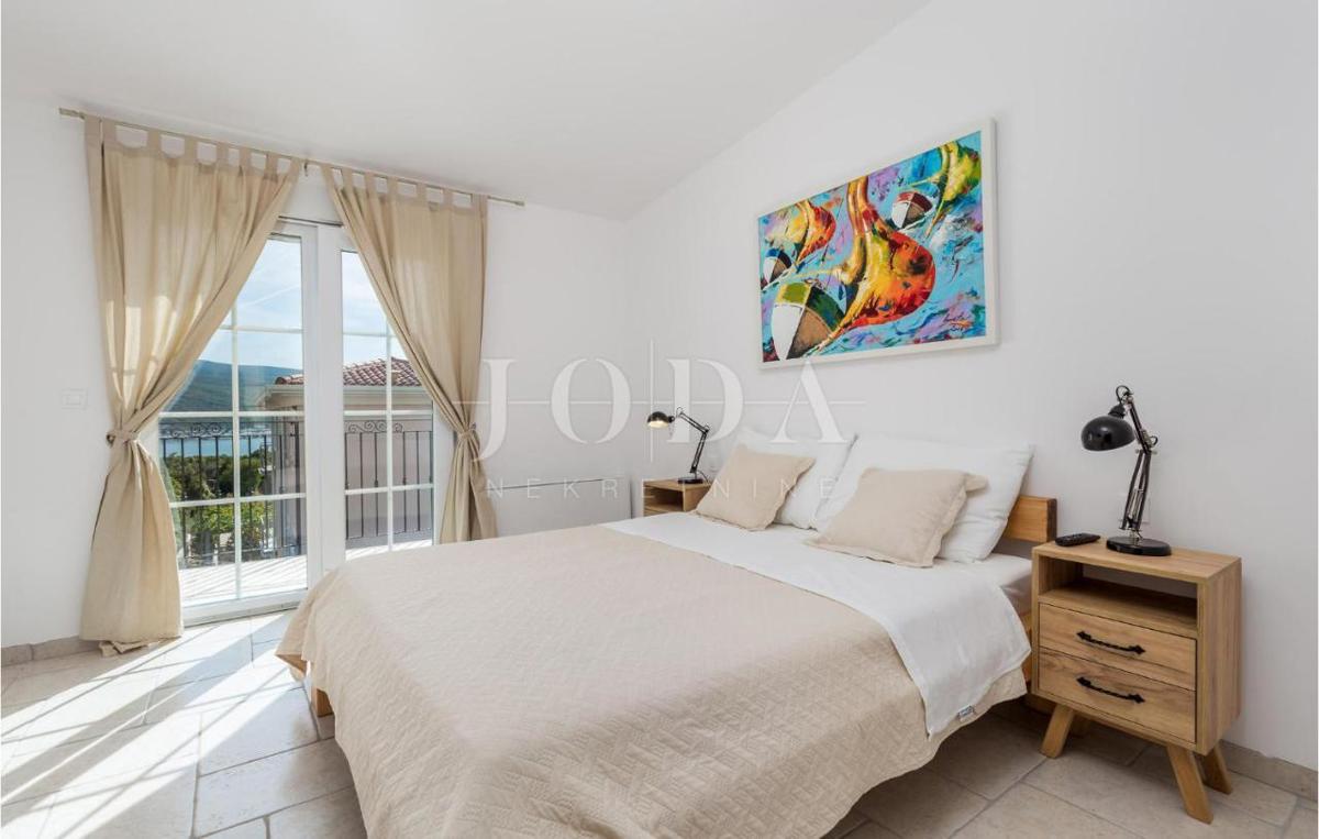 Vila z bazenom in pogledom na morje - otok Krk