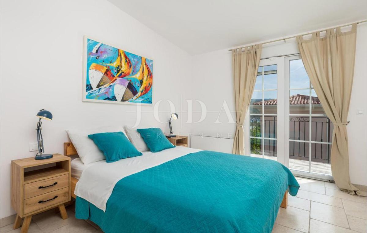 Vila z bazenom in pogledom na morje - otok Krk