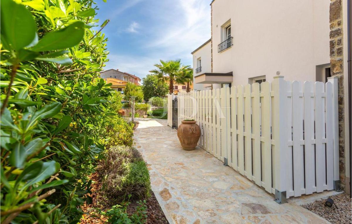 Vila z bazenom in pogledom na morje - otok Krk
