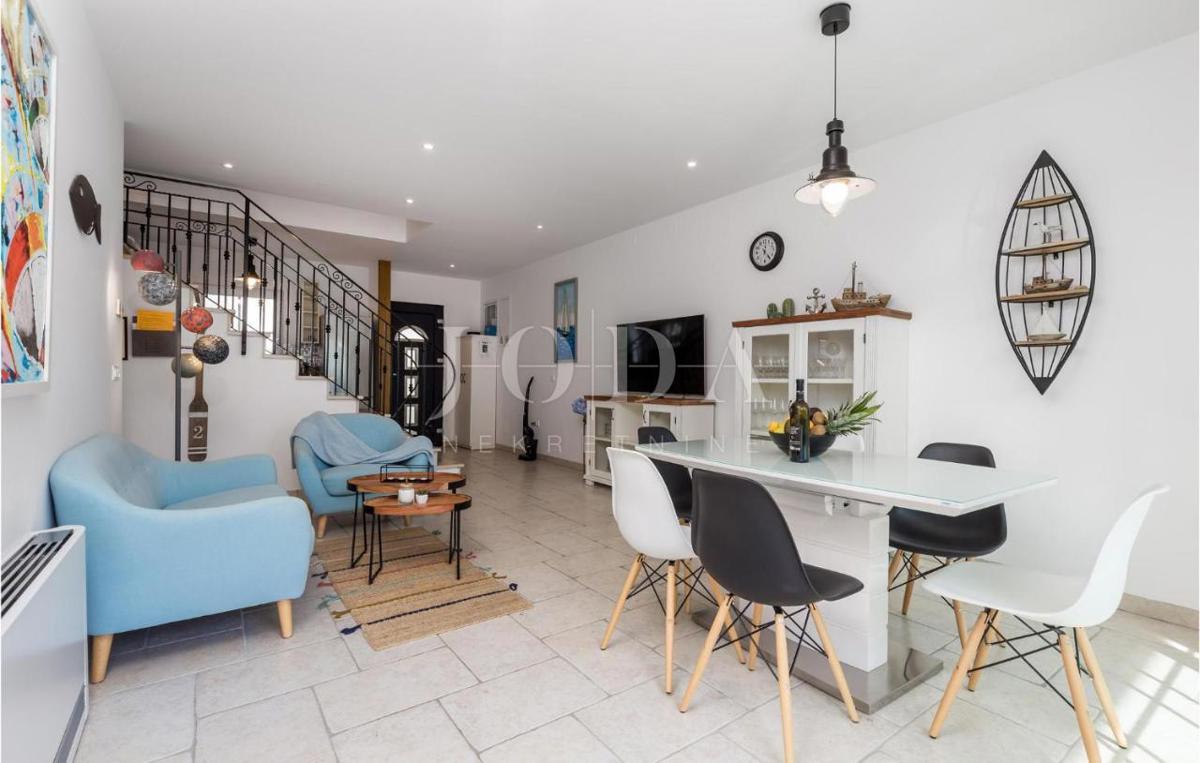 Vila z bazenom in pogledom na morje - otok Krk