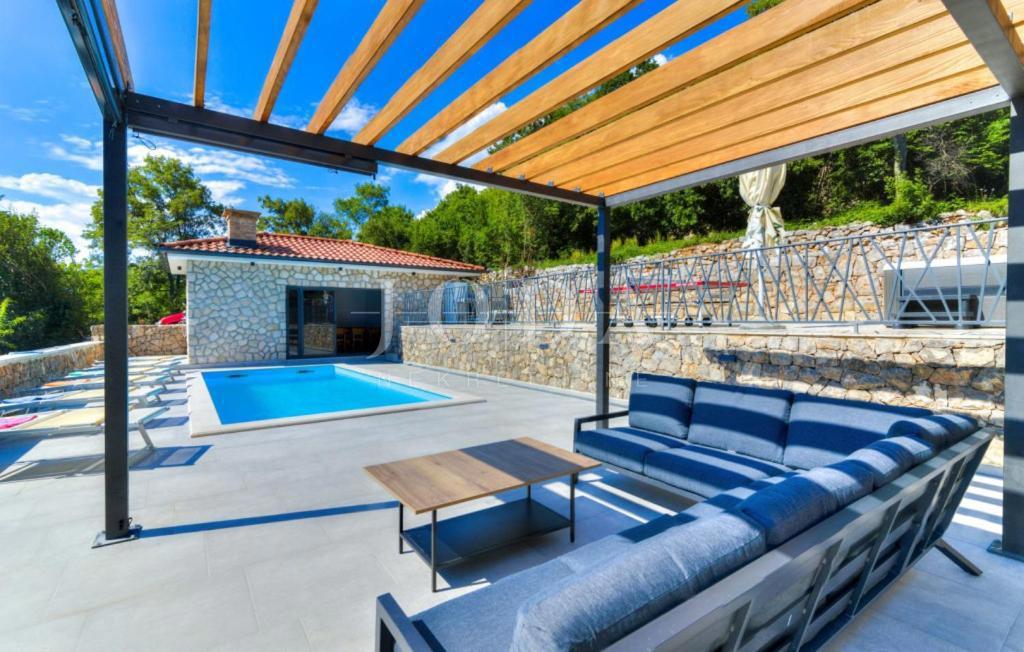 Hiša Novi Vinodolski, 160m2