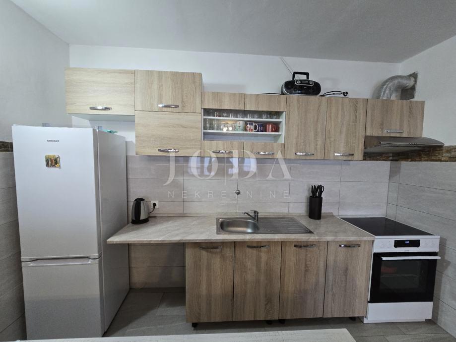 Senj, dvosobno stanovanje 65m2