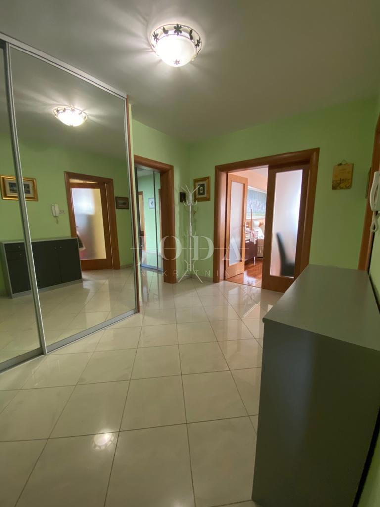Stanovanje Rešetari, Kastav, 200m2