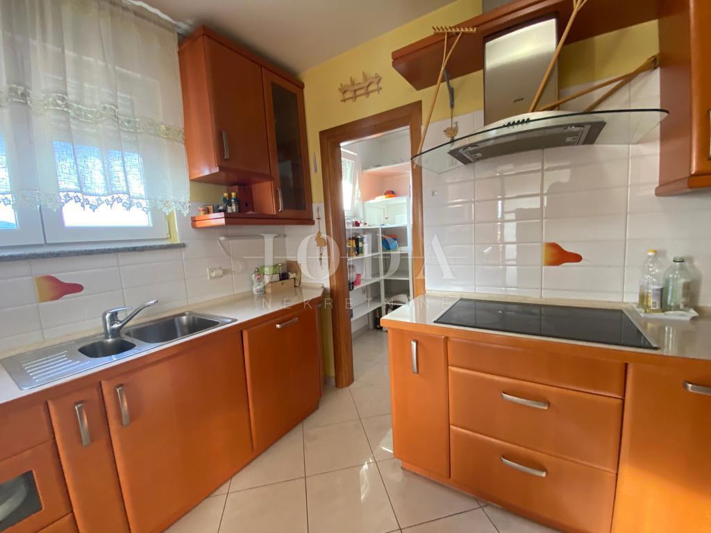 Stanovanje Rešetari, Kastav, 200m2