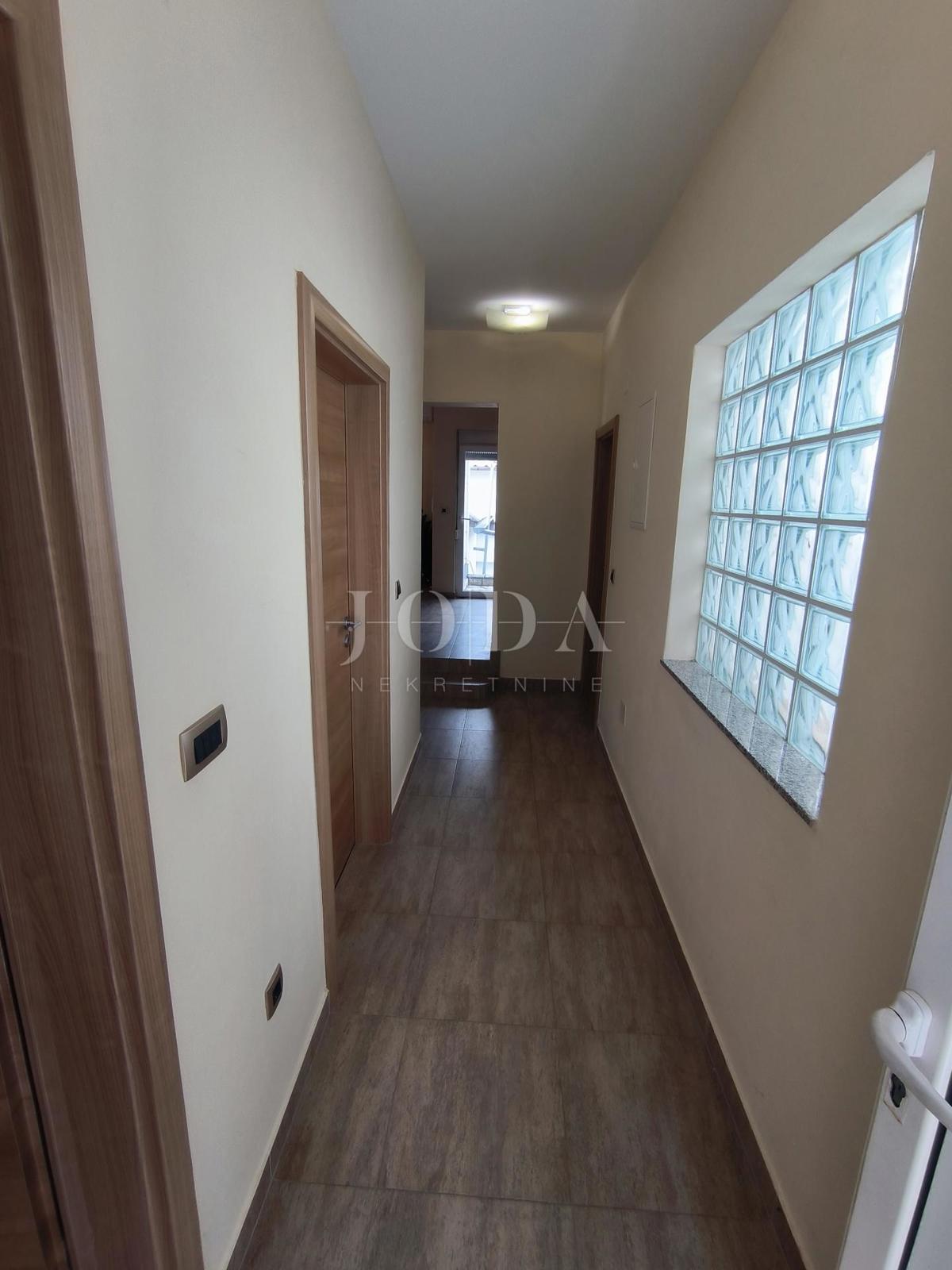 Apartma Barić Draga, Karlobag, 80m2