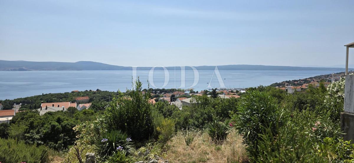 Garsonjera s panoramskim pogledom na morje – Novi Vinodolski