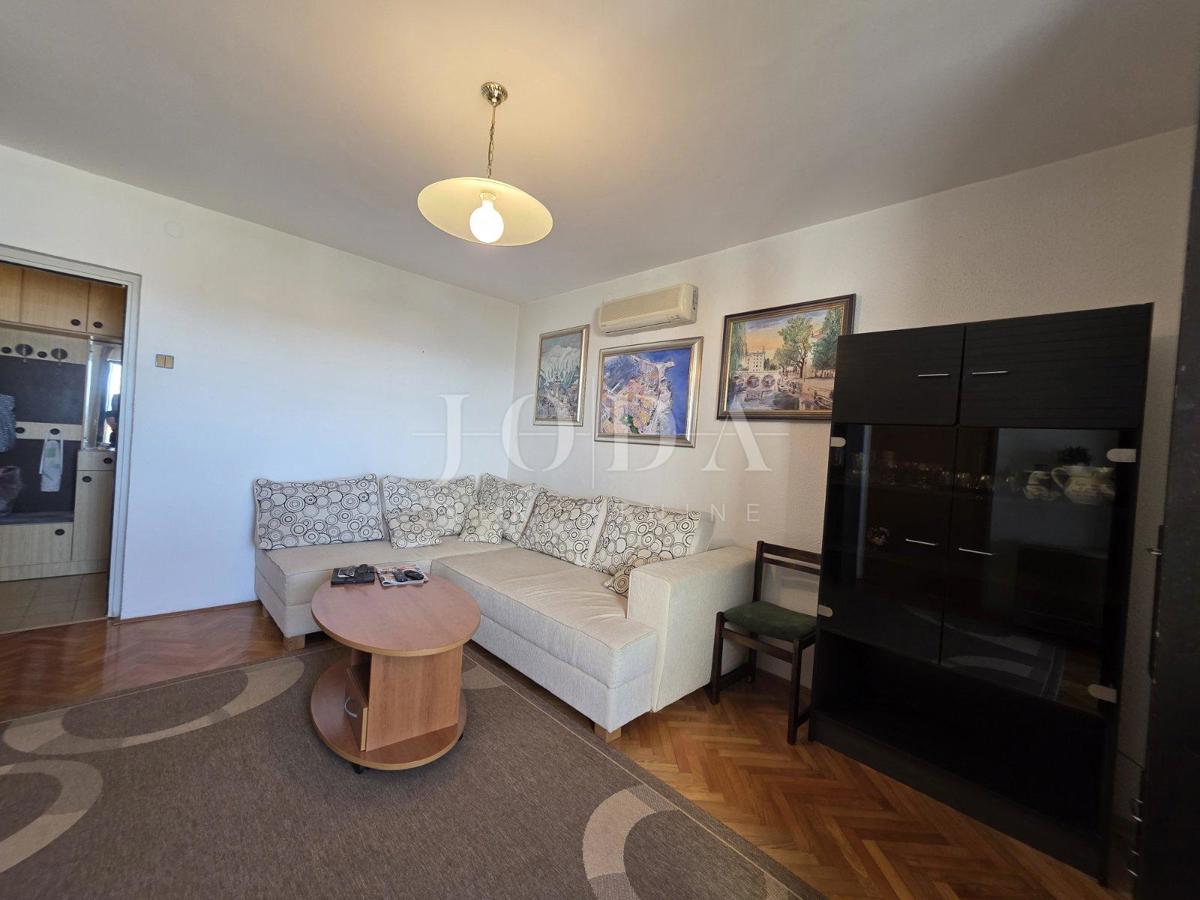 Crikvenica-apartma s pogledom na morje