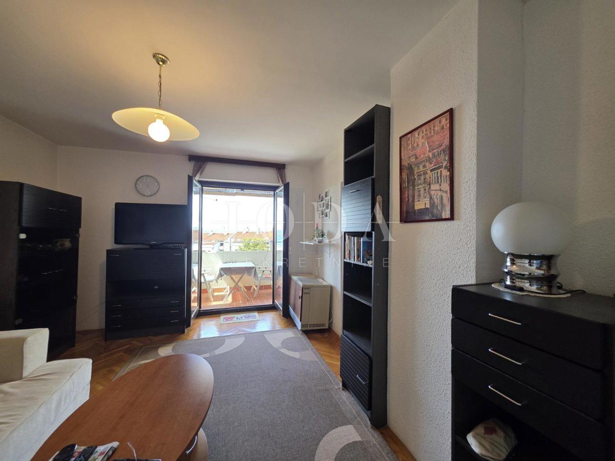 Crikvenica-apartma s pogledom na morje