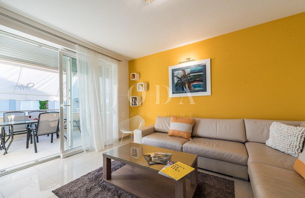 Stanovanje Novalja, 77,97m2