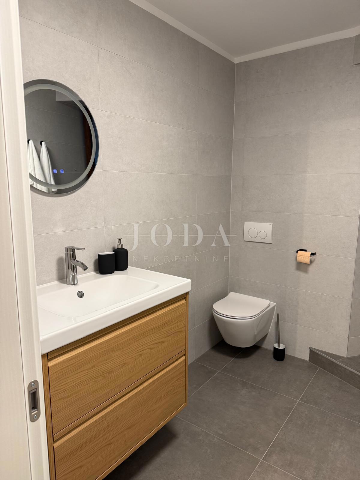 Stanovanje Centar, Rijeka, 93,67m2