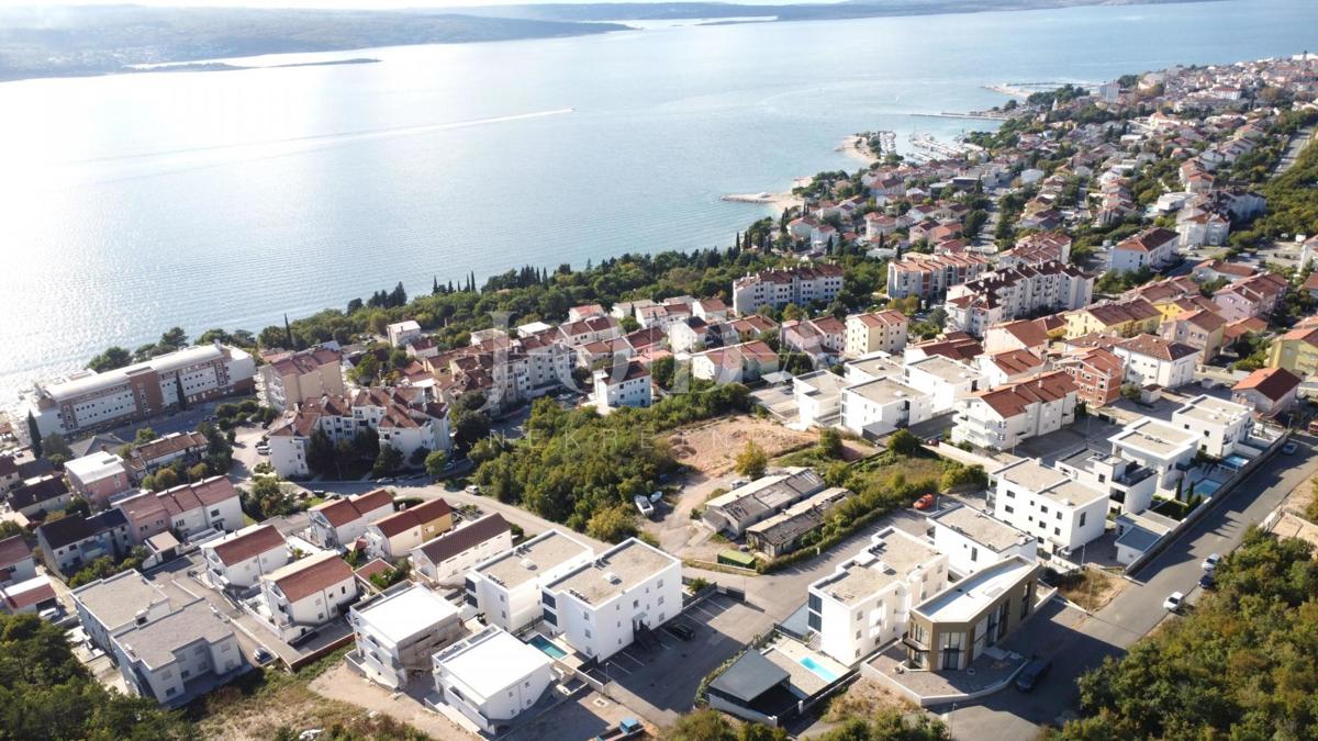 Nova stavba s pogledom na morje