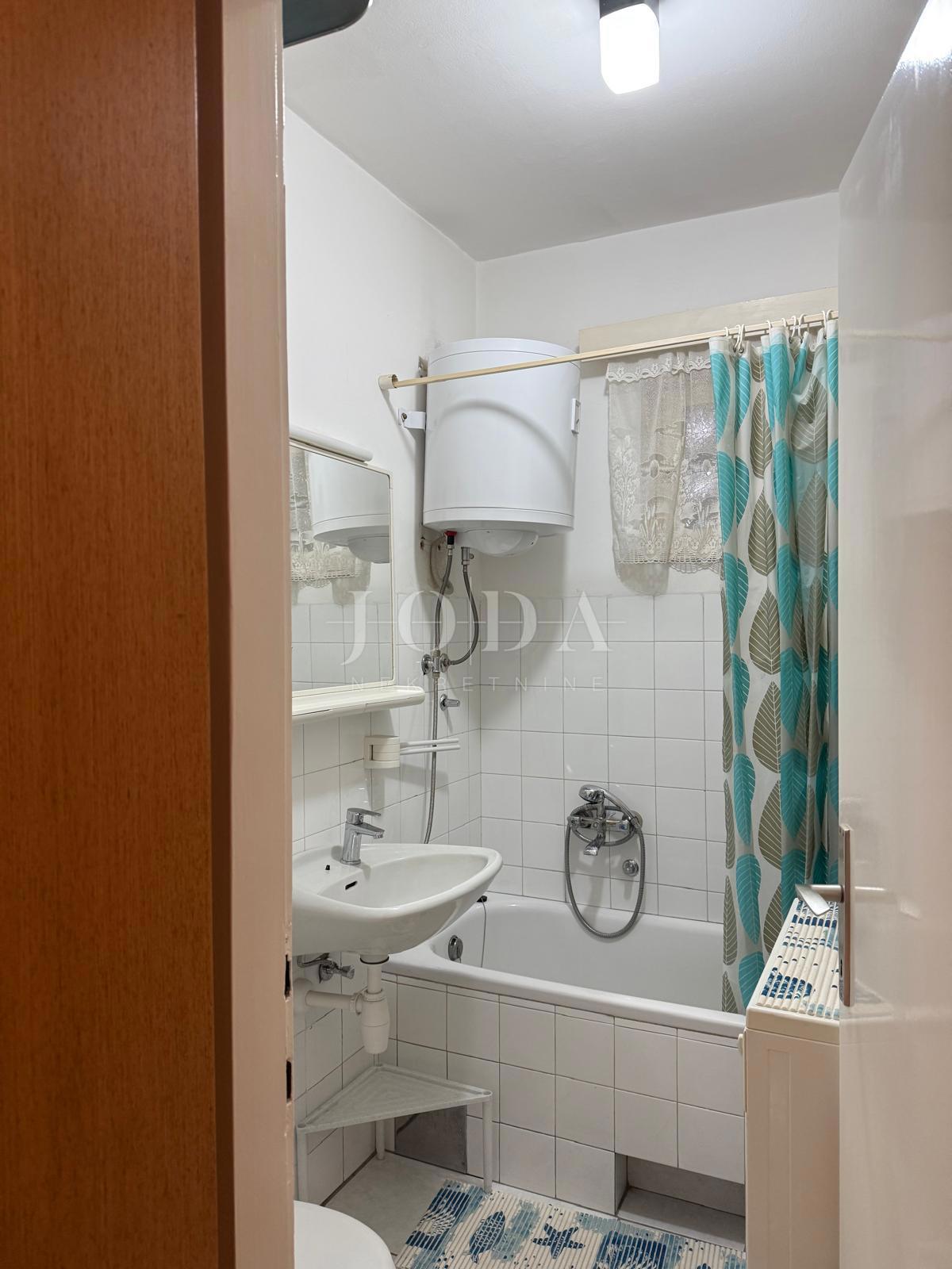 Stanovanje Senj, 57,47m2