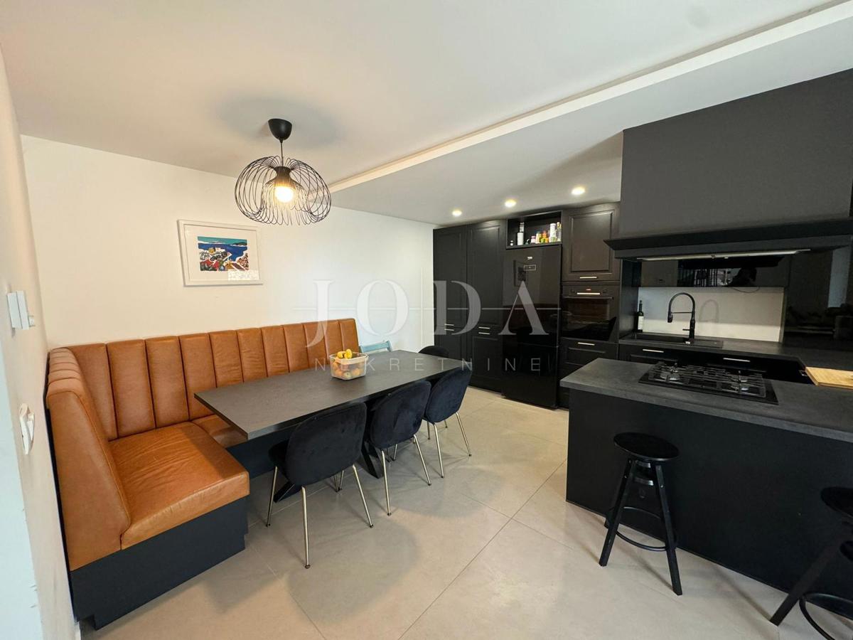 Hiša Kostrena, 302m2