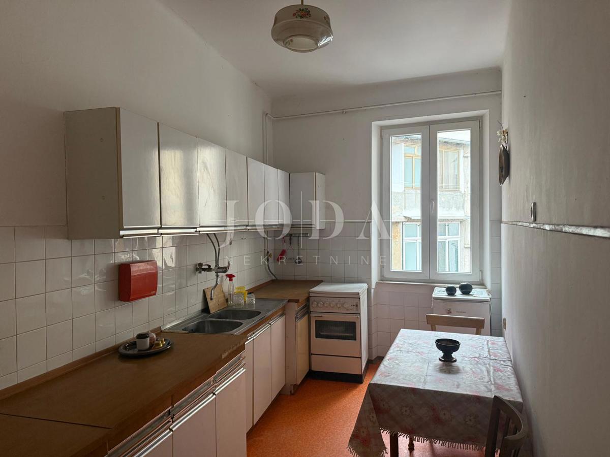 Stanovanje Stari Grad, Rijeka, 62m2