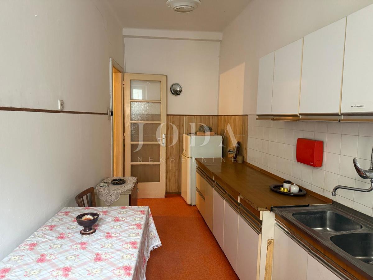 Stanovanje Stari Grad, Rijeka, 62m2