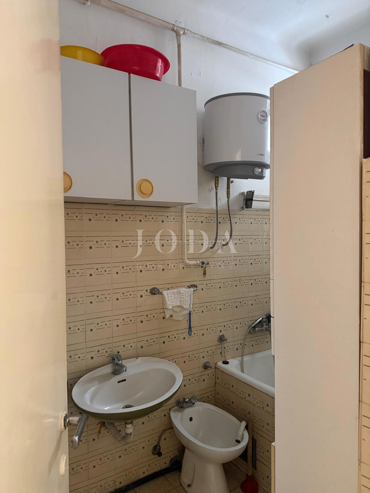 Stanovanje Stari Grad, Rijeka, 62m2