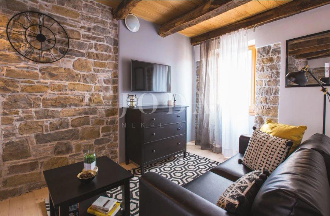 Hiša Oprtalj, 167m2