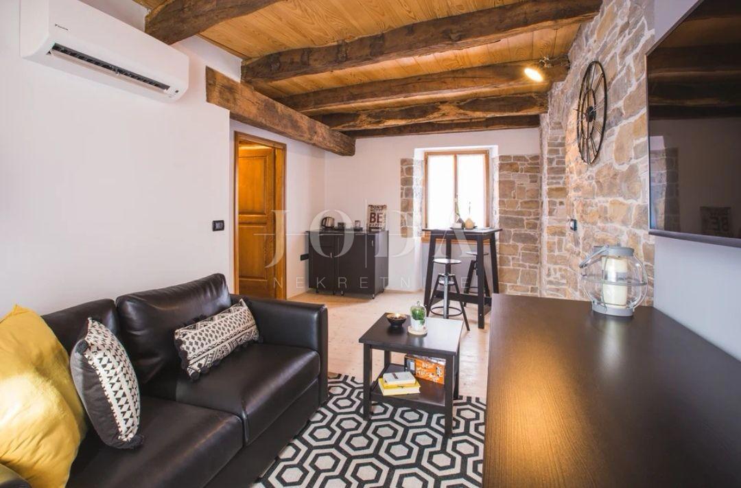 Hiša Oprtalj, 167m2