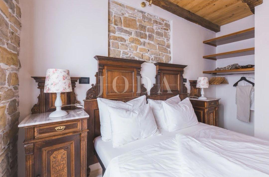 Hiša Oprtalj, 167m2