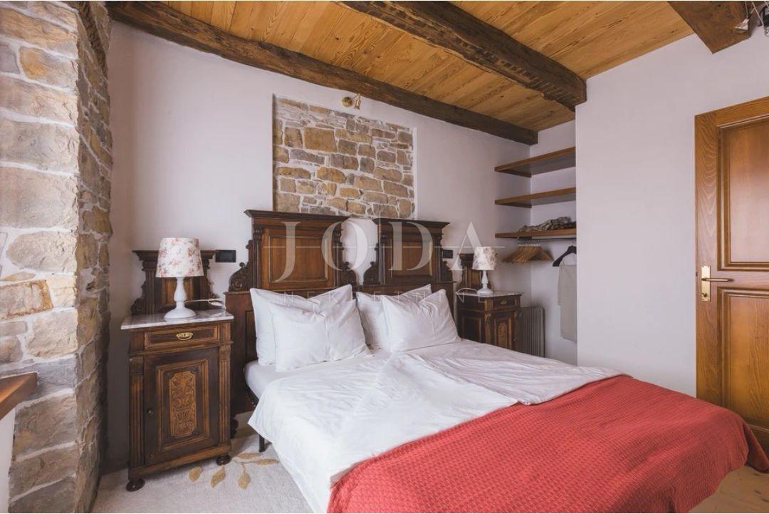 Hiša Oprtalj, 167m2