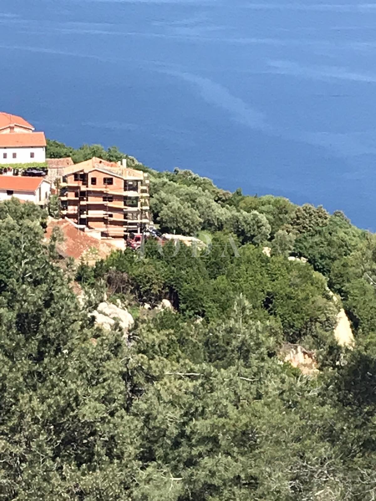 Zemljišče Plomin, Kršan, 1.018m2