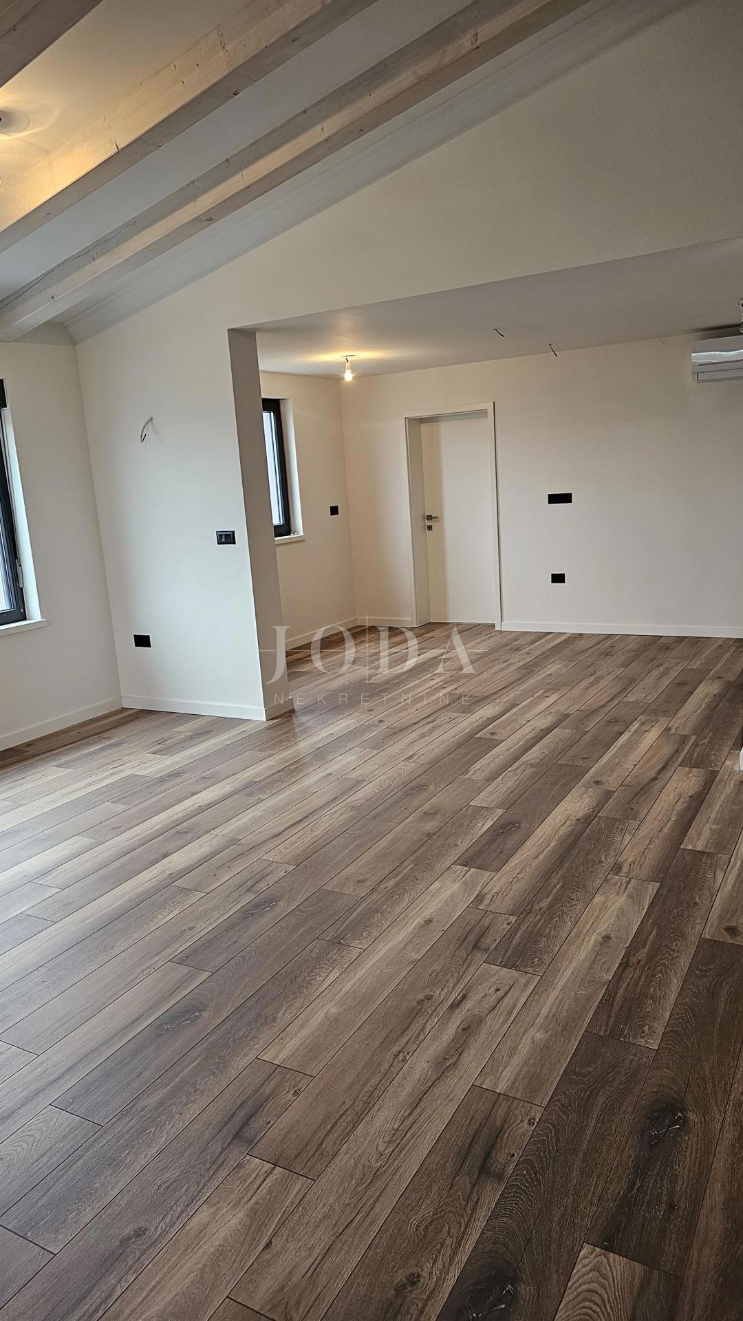 Hiša Gračišće, 303m2