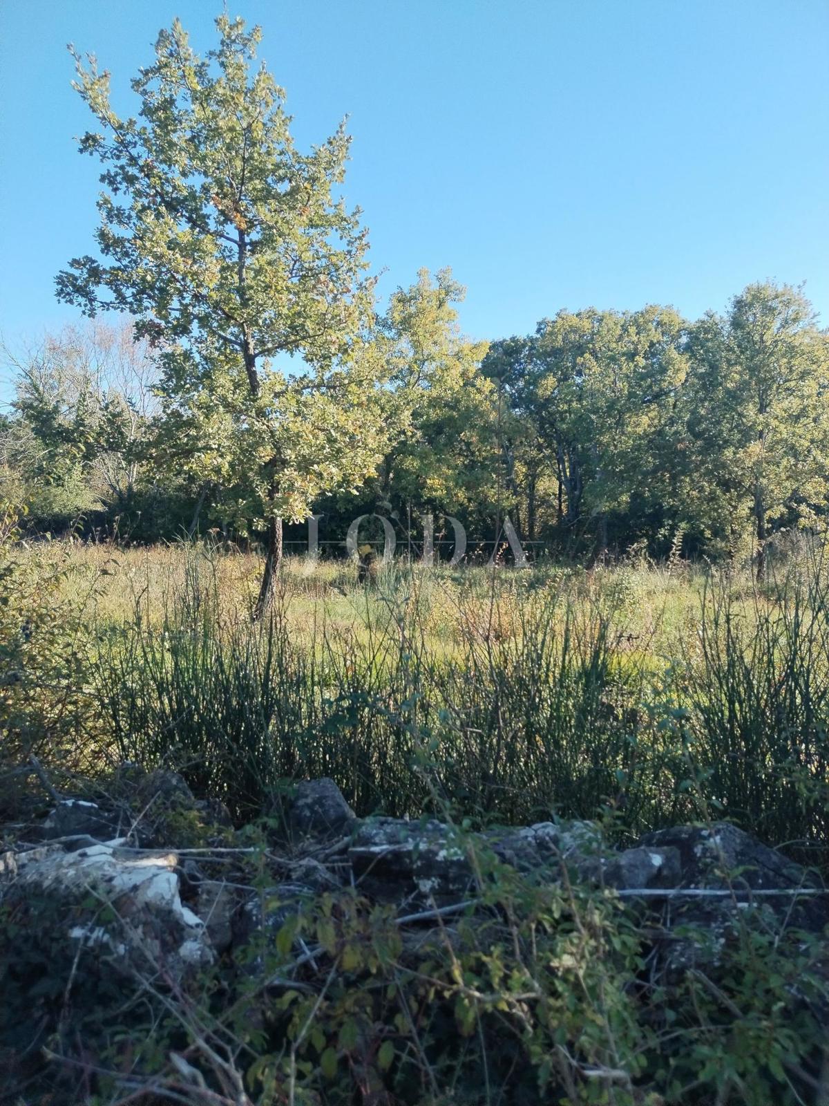 Zemljišče Labin, 950m2