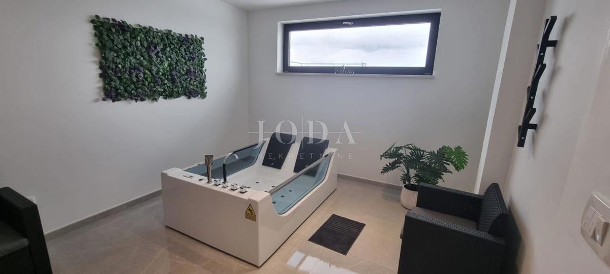 Hiša Šmrika, Kraljevica, 250m2