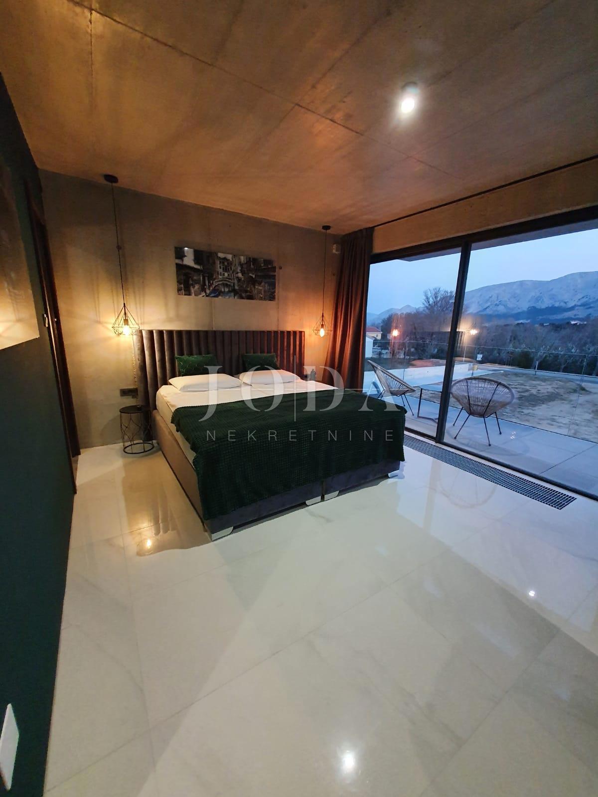 Hiša Baška, 270m2